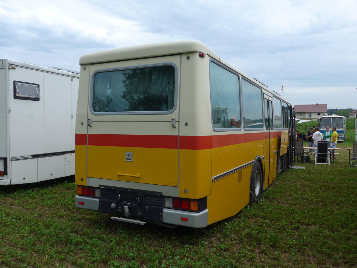 (174'008) - Aus der Schweiz: Schr, Ettenhausen - Saurer/R&J (ex Zimmermann, Kerns; ex Amstein, Willisau) am 20. August 2016 in Bsingen, Bahnhof