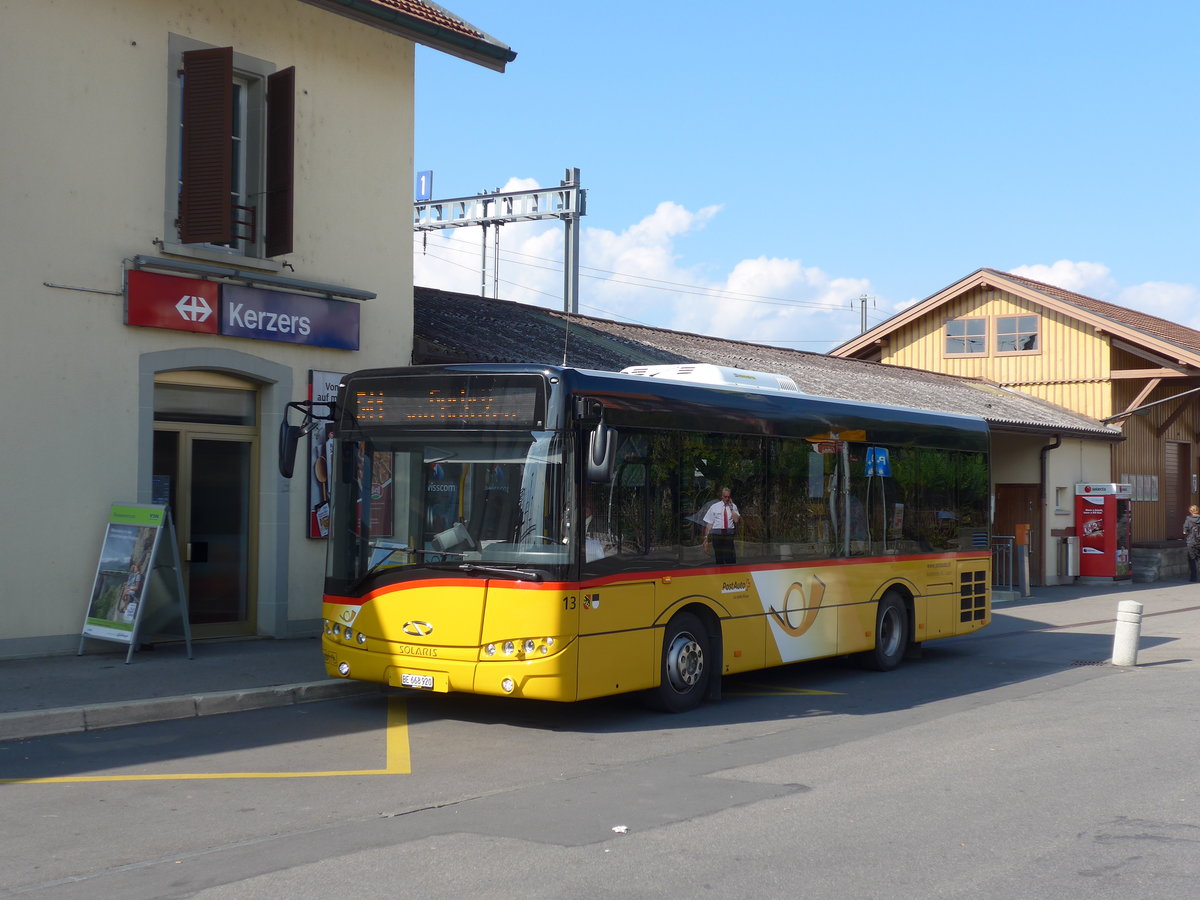 (175'229) - Klopfstein, Laupen - Nr. 13/BE 668'920 - Solaris am 26. September 2016 beim Bahnhof Kerzers