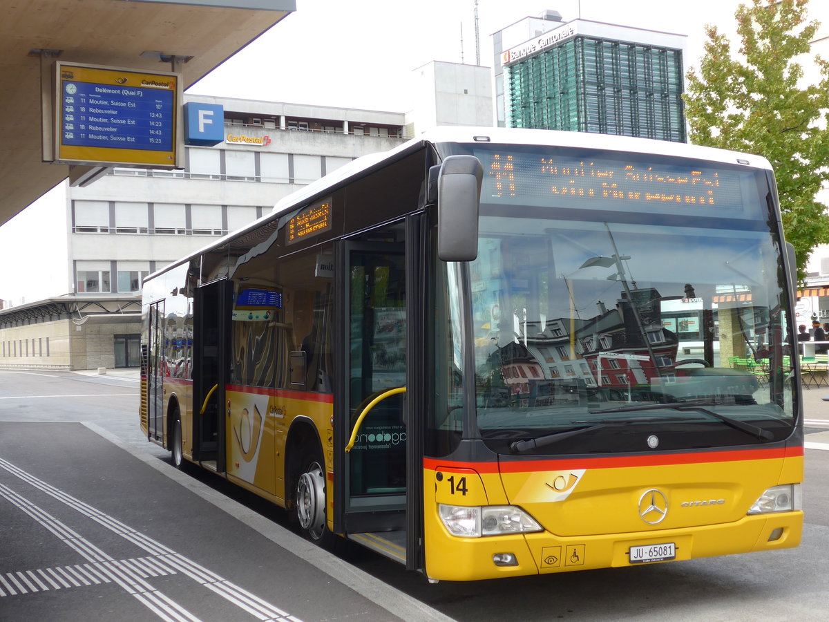 (175'492) - CarPostal Ouest - Nr. 14/JU 65'081 - Mercedes am 7. Oktober 2016 beim Bahnhof Del�mont
