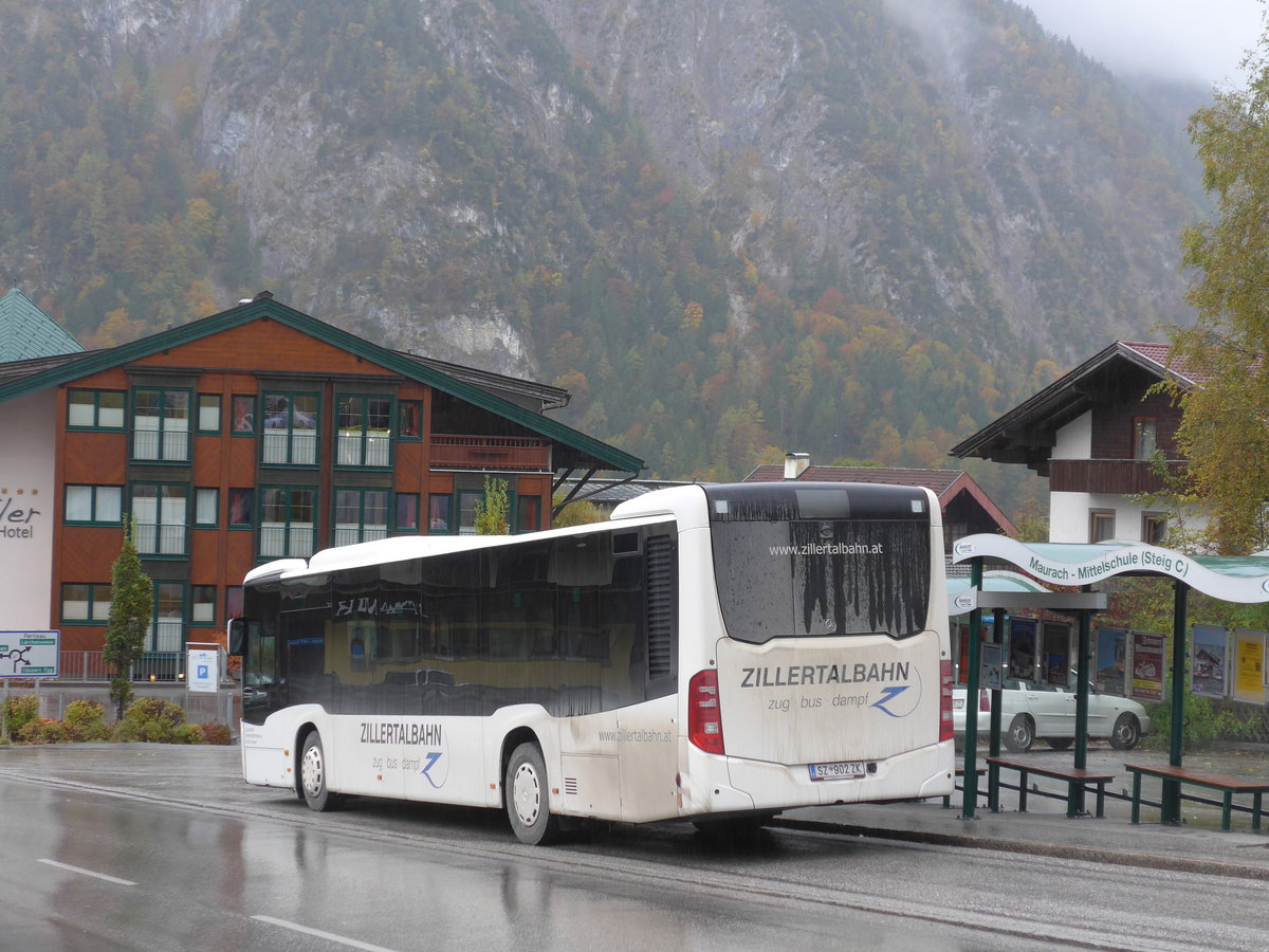 (175'917) - ZVB Jenbach - SZ 902 ZK - Mercedes am 19. Oktober 2016 in Maurach, Mittelschule