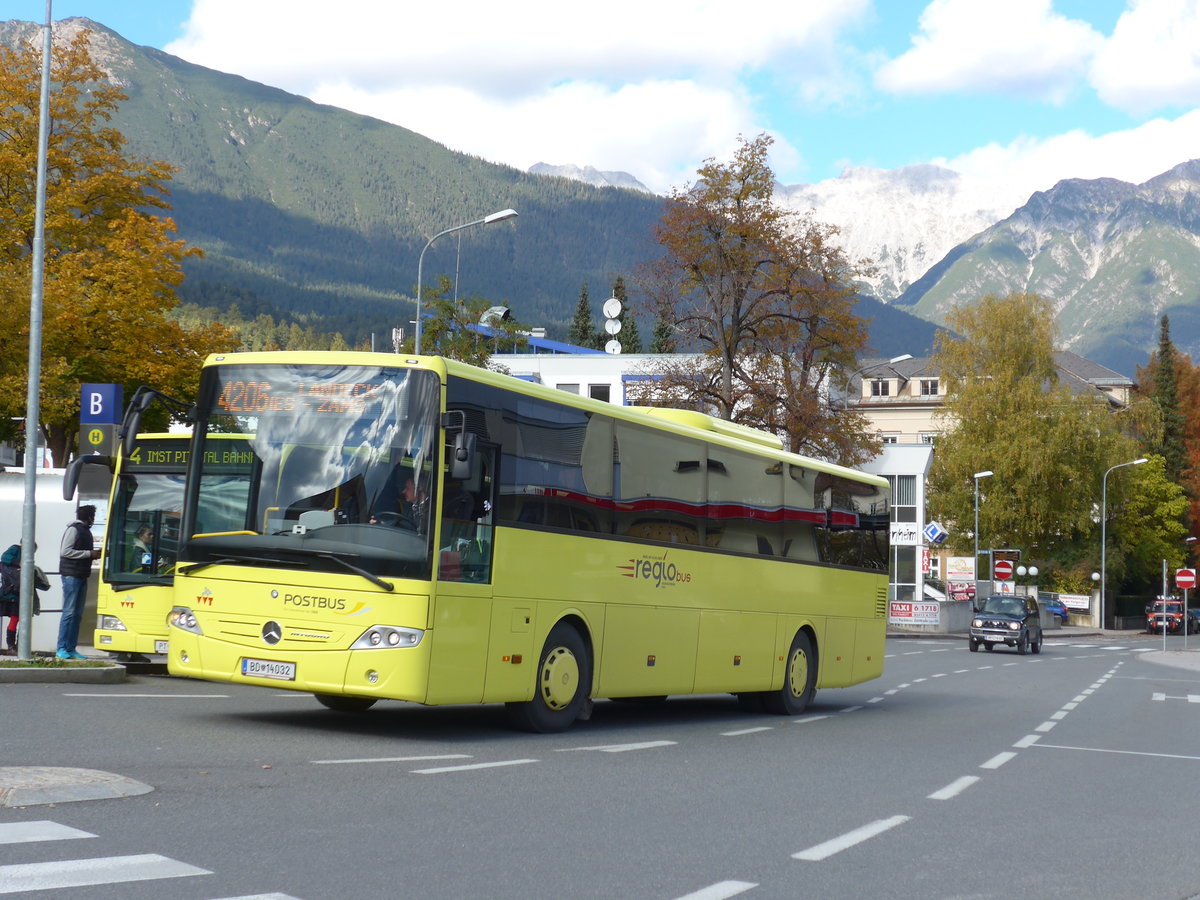 (176'067) - PostBus - BD 14'032 - Mercedes am 20. Oktober 2016 in Imst, Post