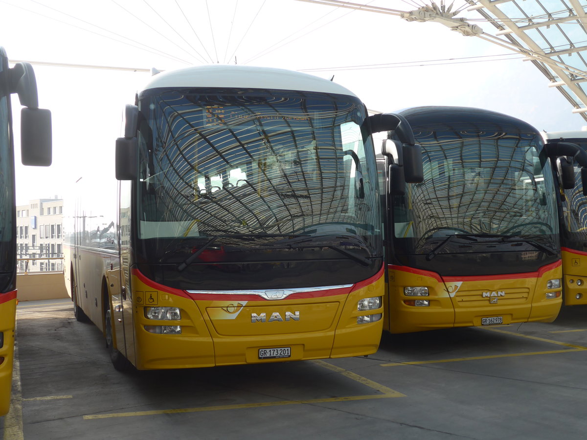 (178'423) - PostAuto Graubnden - GR 173'201 - MAN am 9. Februar 2017 in Chur, Postautostation