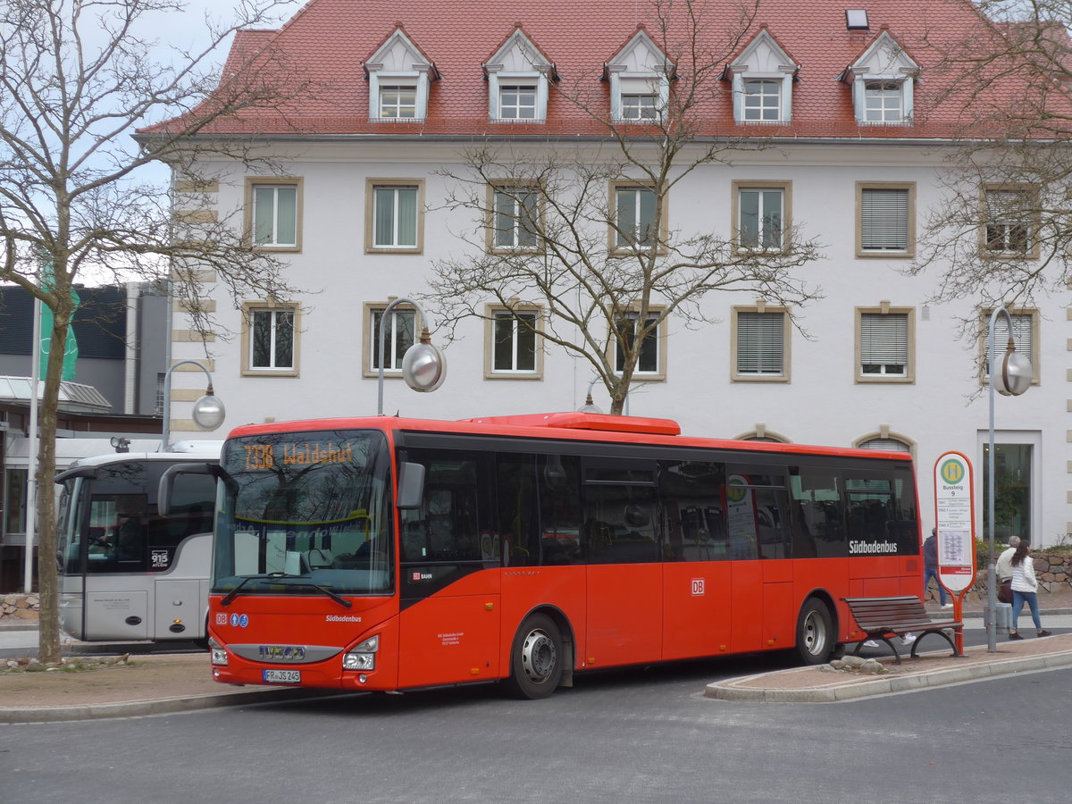 (179'005) - SBG Freiburg - FR-JS 245 - Iveco am 20. M�rz 2017 beim Bahnhof Waldshut