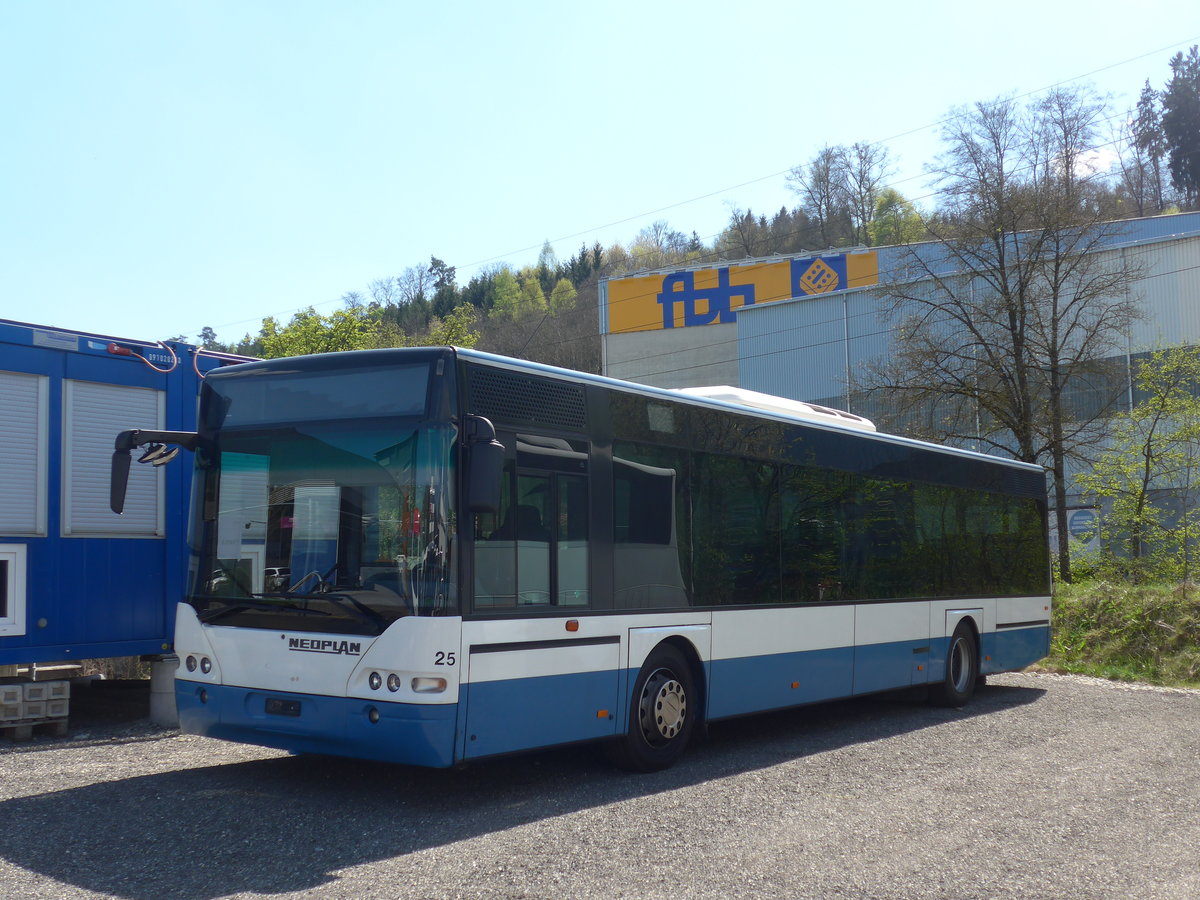 (179'510) - Limmat Bus, Dietikon - Nr. 25 - Neoplan am 10. April 2017 in Kloten, EvoBus