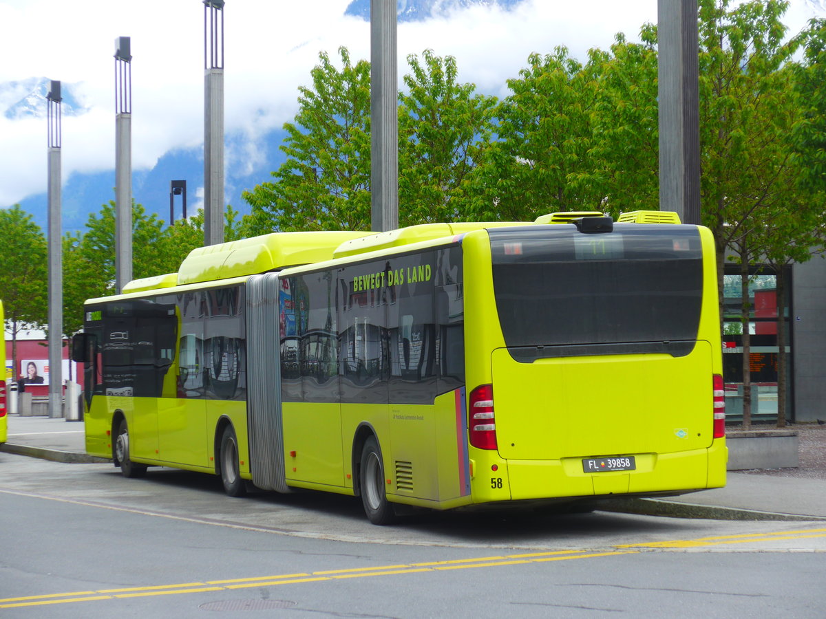 (180'011) - Aus Liechtenstein: LBA Vaduz - Nr. 58/FL 39'858 - Mercedes (ex Matt, Mauren Nr. 50) am 4. Mai 2017 beim Bahnhof Sargans