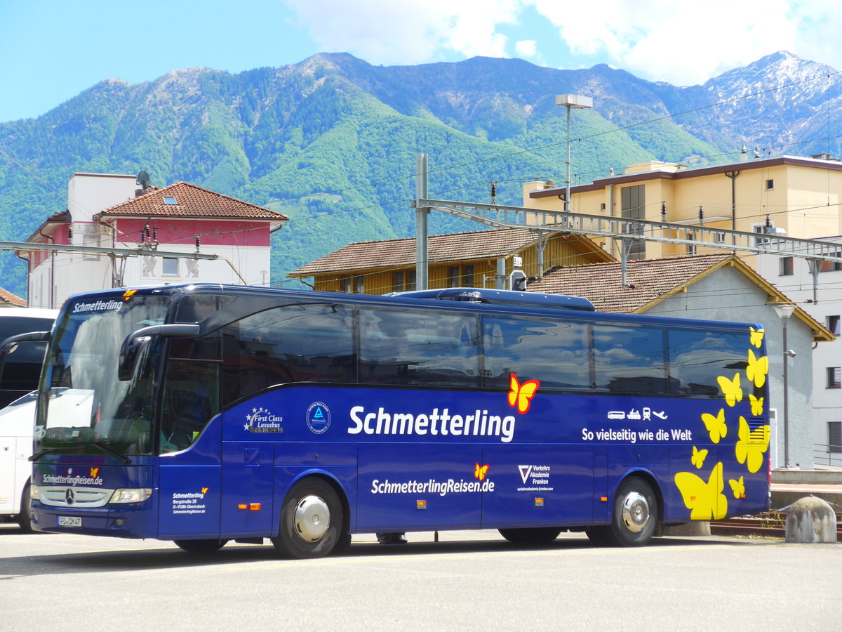 (180'086) - Aus Deutschland: Schmetterling, Obertrubach - FO-CM 47 - Mercedes am 13. Mai 2017 beim Bahnhof Locarno