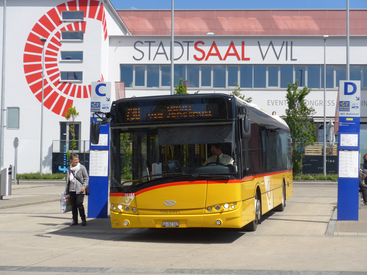 (180'196) - Schmidt, Oberb�ren - SG 267'107 - Solaris am 21. Mai 2017 beim Bahnhof Wil
