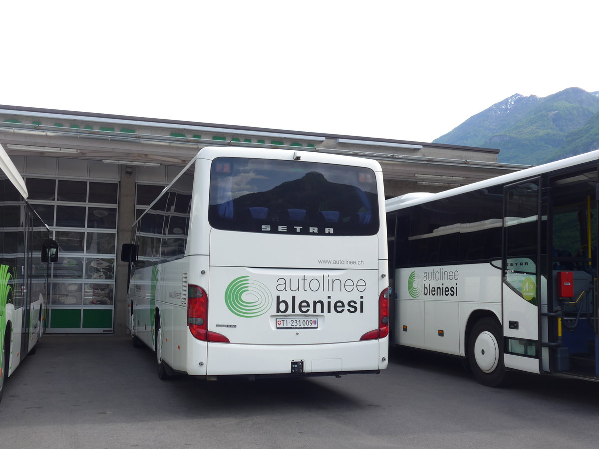 (180'614) - ABl Biasca - Nr. 9/TI 231'009 - Setra am 23. Mai 2017 in Biasca, Garage