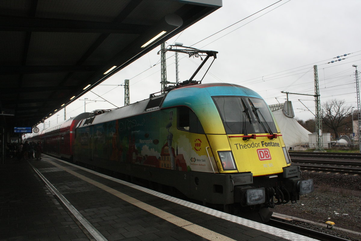 182 00X mit dem RE1 im Bahnhof Magdeburg Hbf am 4.1.20