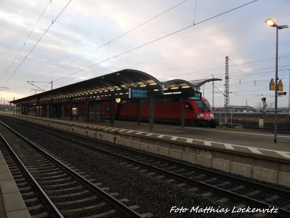 182 XXX als S2 mit ziel Leipzig-St�tteritz im Bahnhof Bitterfeld am 19.12.15
