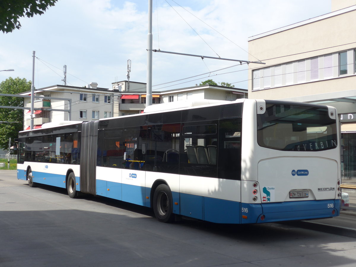 (182'670) - VBZ Z�rich - Nr. 516/ZH 726'516 - Neoplan am 3. August 2017 in Z�rich, Schwamendingerplatz