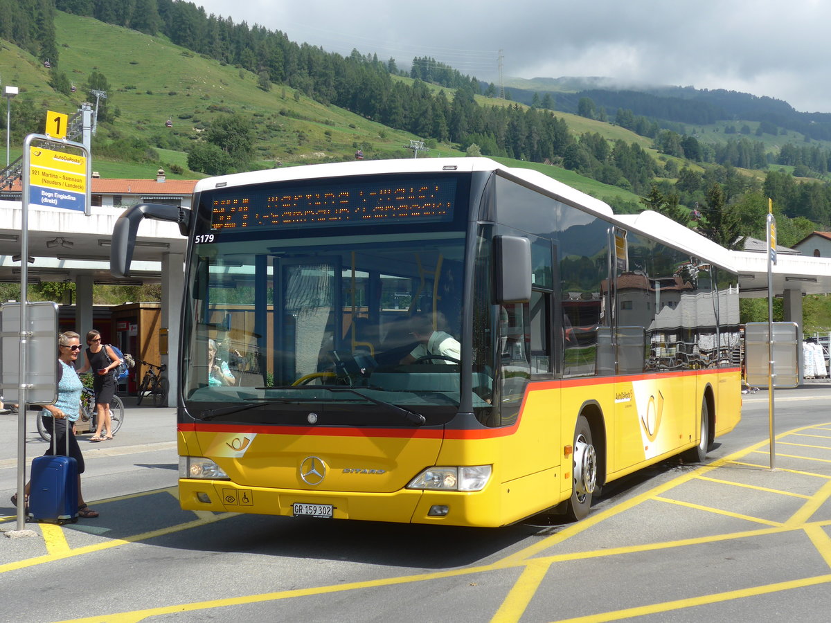 (182'717) - PostAuto Graub�nden - GR 159'302 - Mercedes am 5. August 2017 beim Bahnhof Scuol-Tarasp