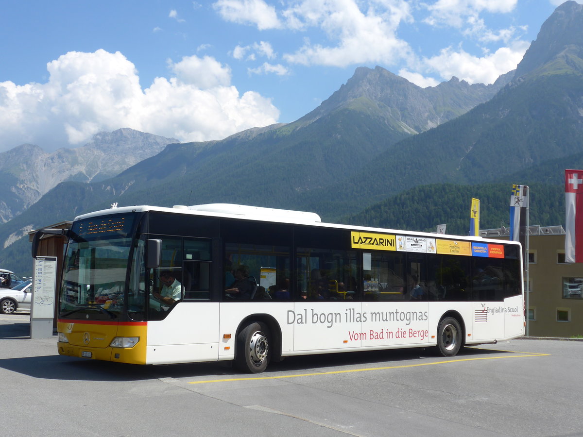 (182'760) - PostAuto Graub�nden - GR 165'111 - Mercedes am 5. August 2017 beim Bahnhof Scuol-Tarasp