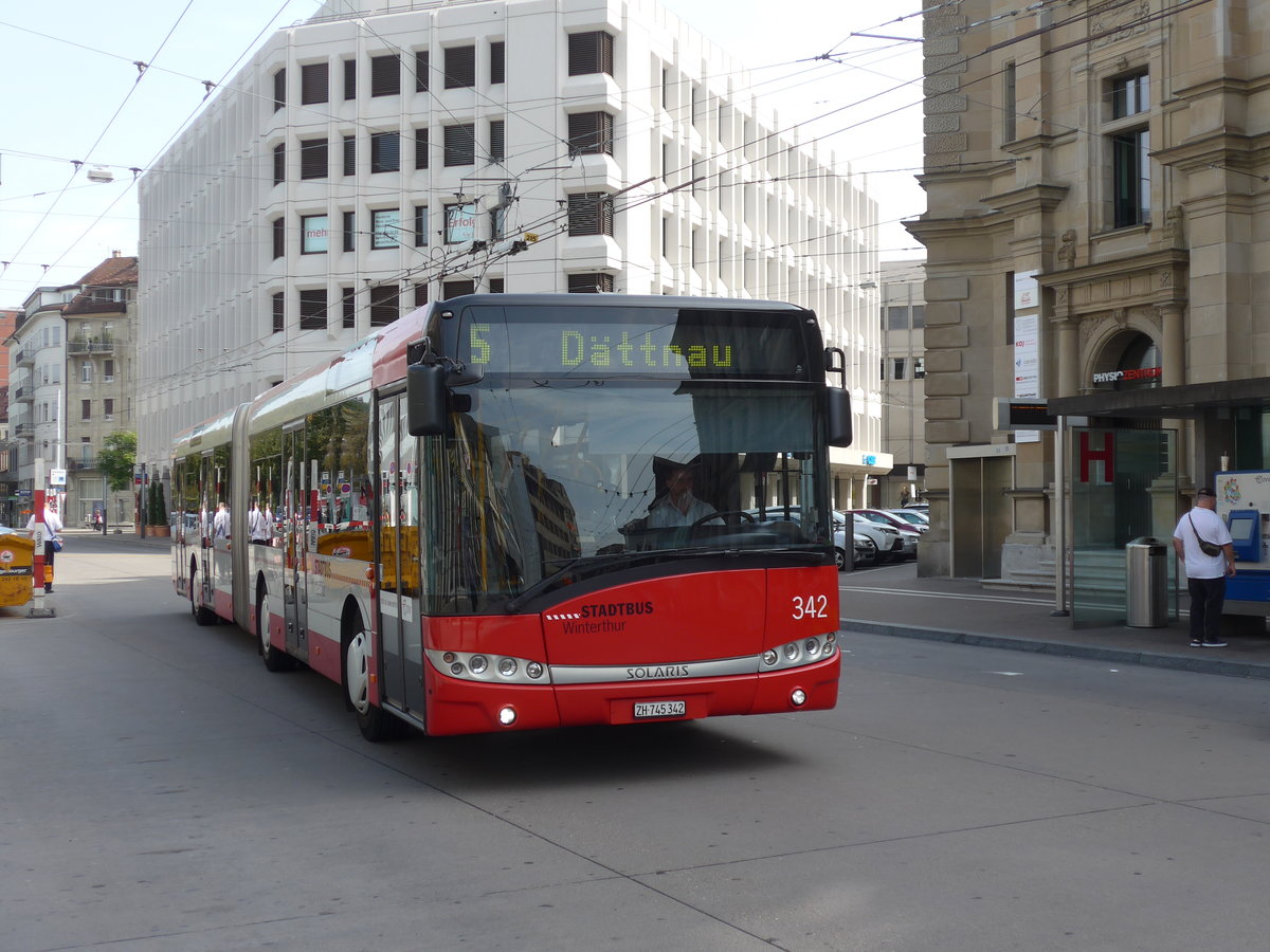 (184'522) - SW Winterthur - Nr. 342/ZH 745'342 - Solaris am 27. August 2017 beim Hauptbahnhof Winterthur