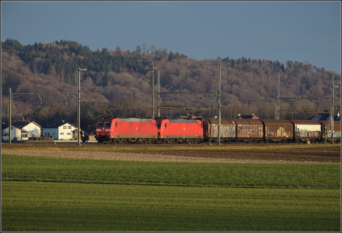 185 107 und 185 098 in Hendschiken. Januar 2022. 
