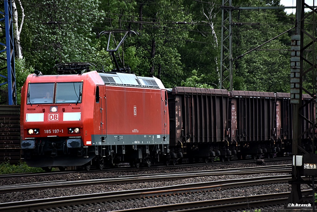 185 197-1,ist mit einen ganzzug durch hh-harburg gefahren,24.05.16
