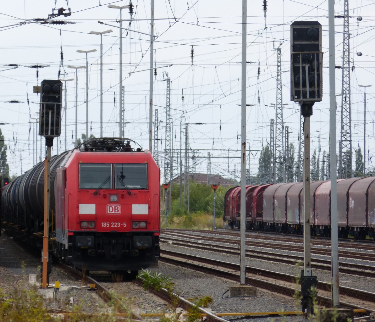 185 223-5 am 01.09.2013 im Bahnhof Nordhausen