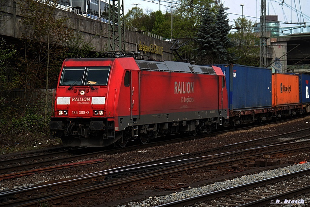 185 309-2 ist mit einen intermodal am 17.04.14 durch hh-harburg gefahren