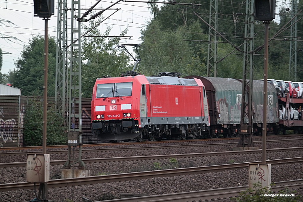 185 331-3 fuhr mit hoher geschwindigkeit am 18.09.13 mit einen g�terzug durch hh-harburg