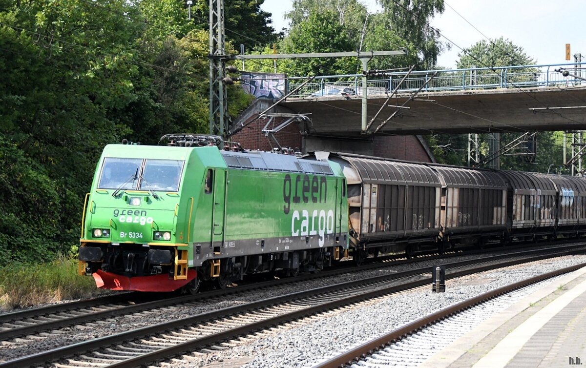 185 334 von green cargo zog einen mischer durch hh-harburg,18.08.22