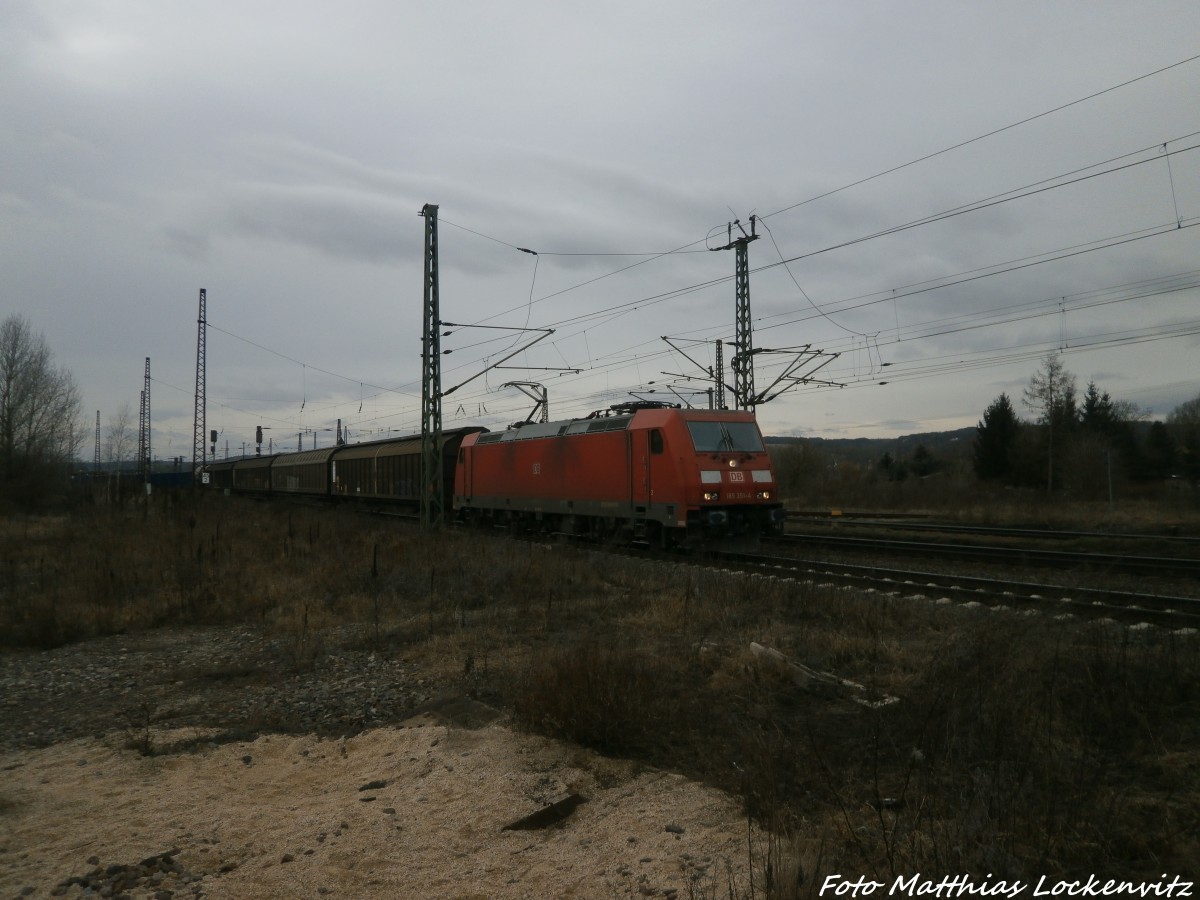 185 341-4 mit einem G�terzug in Naumburg (Saale) am 24.2.15