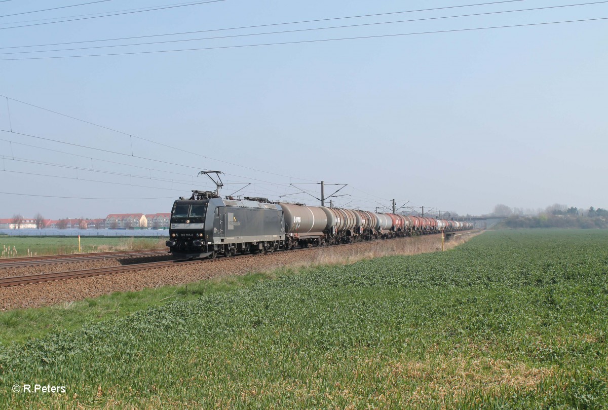 185 555-5 mit einemKesselzug bei Borsdorf bei Leipzig. 29.03.14