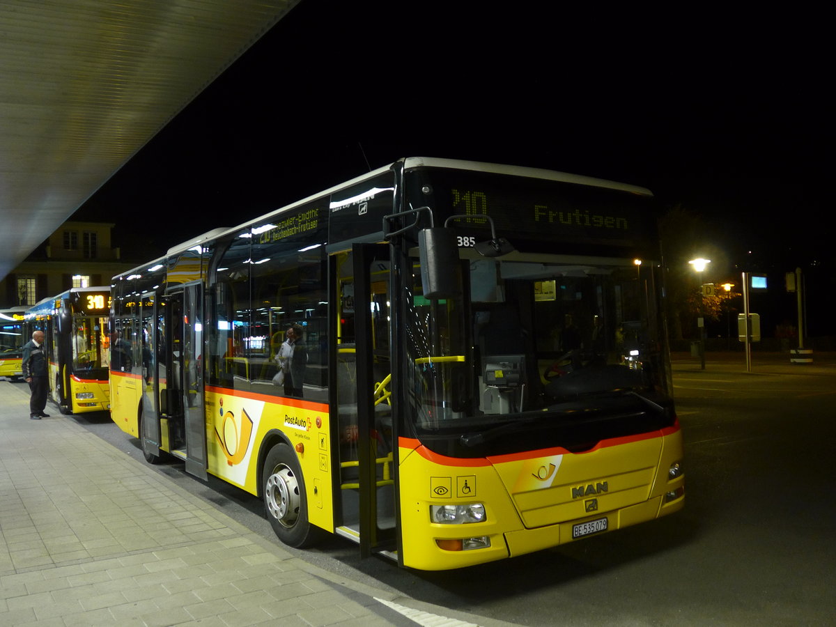 (185'866) - PostAuto Bern - BE 535'079 - MAN/G�ppel (ex Nr. 217; ex RBS Worblaufen Nr. 217) am 15. Oktober 2017 beim Bahnhof Spiez