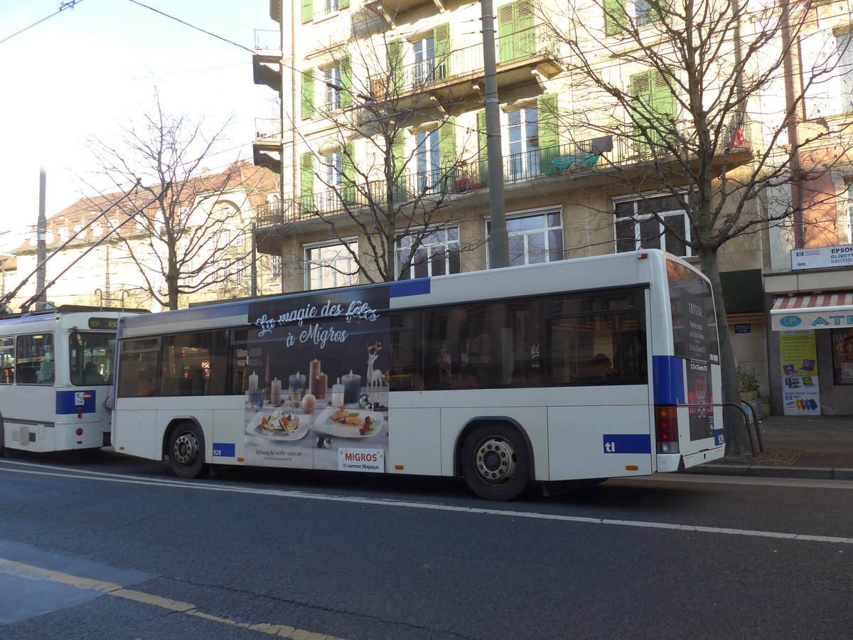 (187'128) - TL Lausanne - Nr. 929 - Lanz+Marti/Hess Personenanh�nger am 23. Dezember 2017 in Lausanne, Chauderon