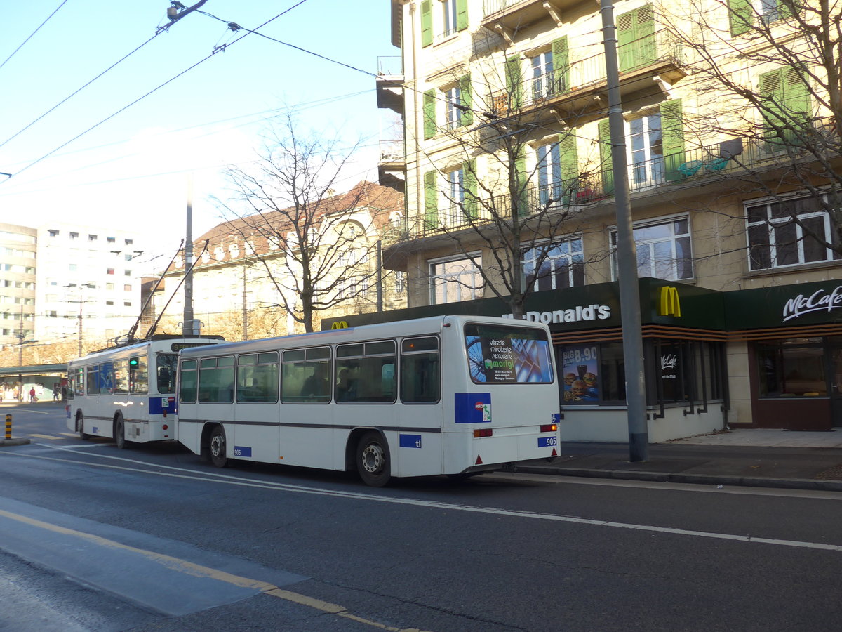 (187'141) - TL Lausanne - Nr. 905 - Lanz+Marti/Hess Personenanh�nger am 23. Dezember 2017 in Lausanne, Chauderon