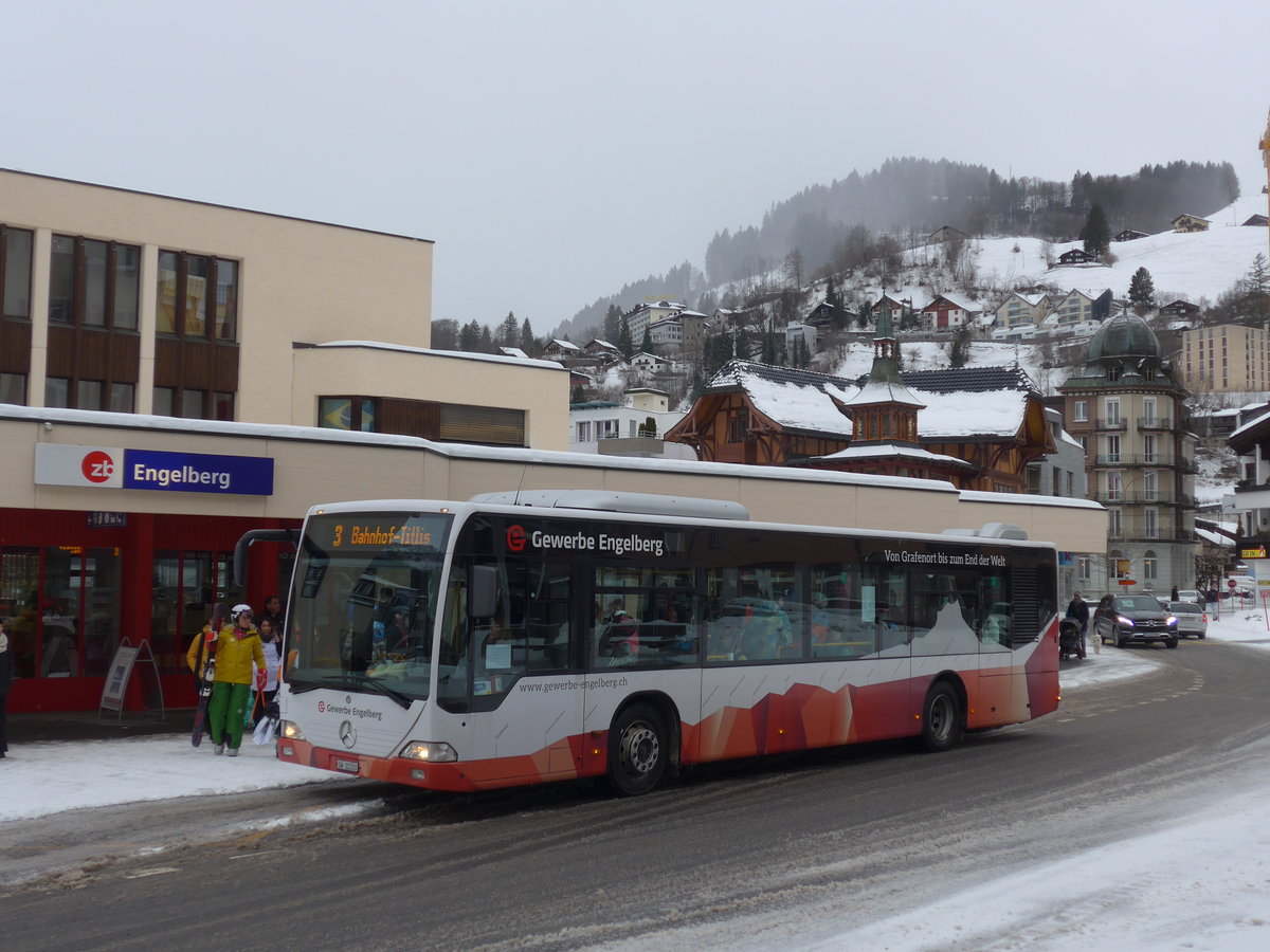 (187'647) - EAB Engelberg - Nr. 8/OW 22'333 - Mercedes (ex Ming, Sils-Maria; ex Vorf�hrwagen EvoBus, D-Mannheim) am 2. Januar 2018 beim Bahnhof Engelberg