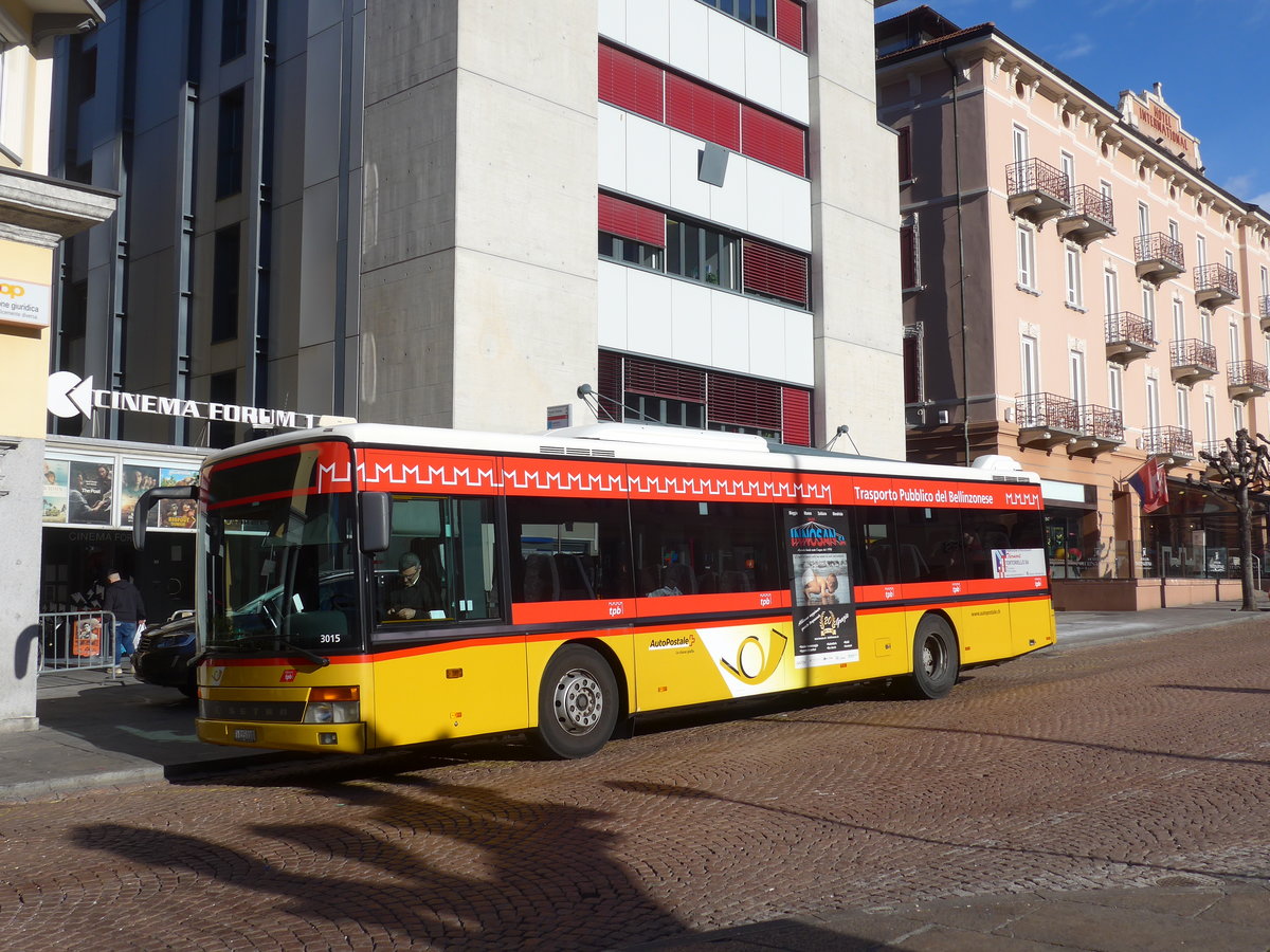 (188'554) - AutoPostale Ticino - TI 215'031 - Setra (ex P 25'650) am 14. Februar 2018 beim Bahnhof Bellinzona