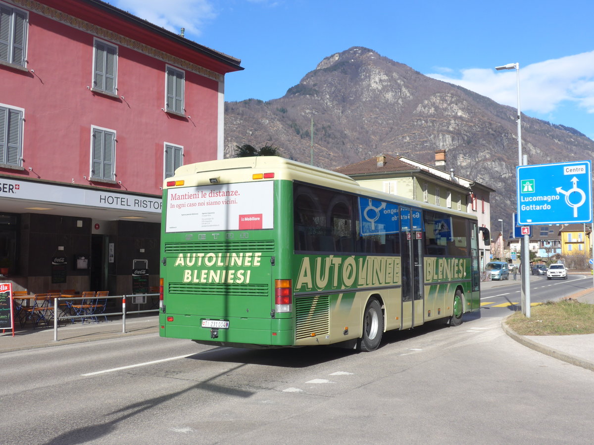 (188'579) - ABl Biasca - Nr. 4/TI 231'004 - Setra am 14. Februar 2018 beim Bahnhof Biasca