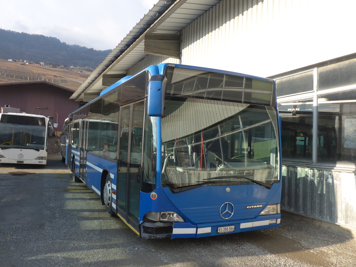 (188'929) - Buchard, Leytron - Nr. 60/VS 386'364 - Mercedes (ex AFA Adelboden Nr. 91; ex AFA Adelboden Nr. 2) am 18. Februar 2018 in Leytron, Garage (Unfall)