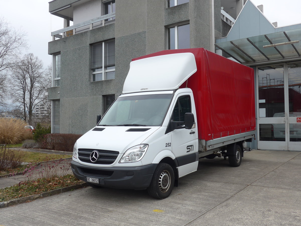 (188'966) - STI Thun - Nr. 252/BE 26'012 - Mercedes am 25. Februar 2018 in Thun, Garage