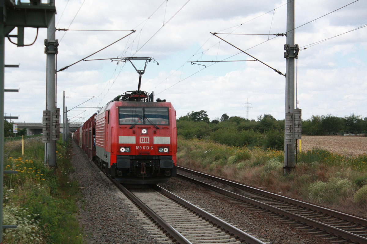 189 013 mit einem G�terzug bei der durchfahrt in Z�beritz am 22.7.20