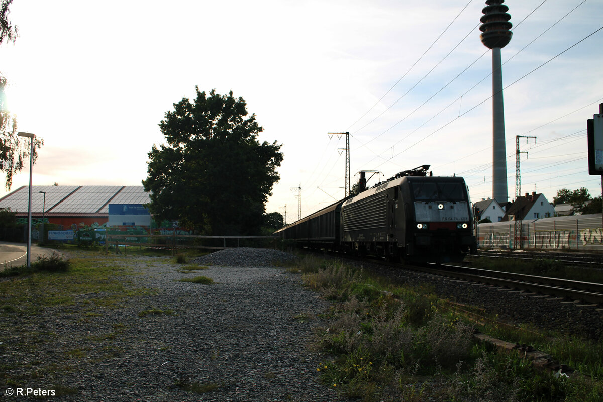 189 087 mit einem Gedeckten Güterzug in Nürnberg Hohe Marta in Richtung Treuchtlingen. 26.09.23