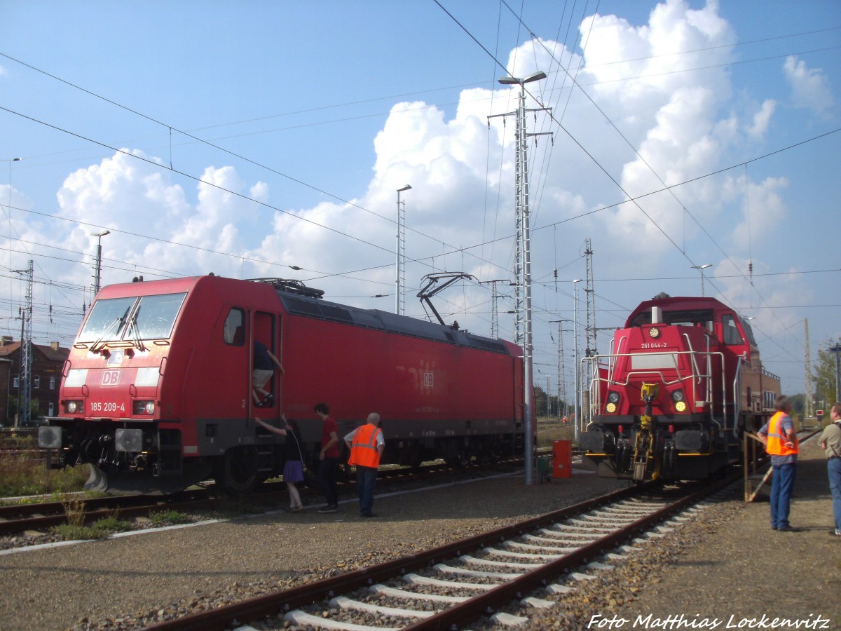 189 205-4 und 261 044-2 lud zu F�hrerstandsfahrten ein beim  Tag des offnen Denkmals  in Falkenberg (Elster) am 7.9.14