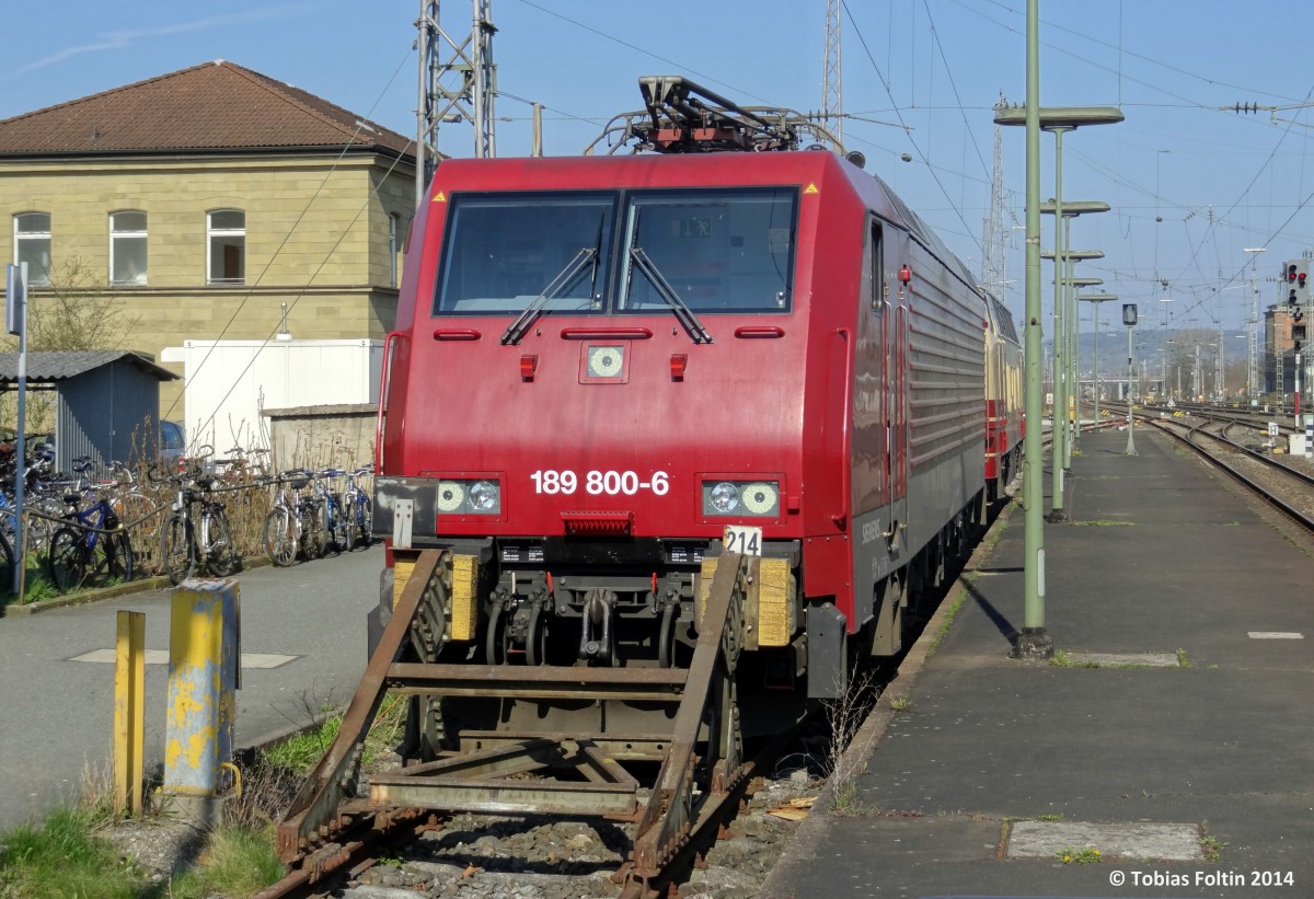 189-800 steht an einem sonnigen Märztag im Jahr 2014 in Bamberg abgestellt.