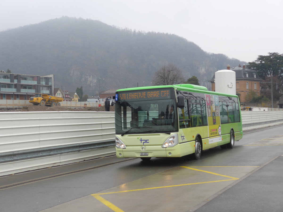 (189'008) - TPC Aigle - VD 1201 - Irisbus am 3. M�rz 2018 beim Bahnhof Aigle