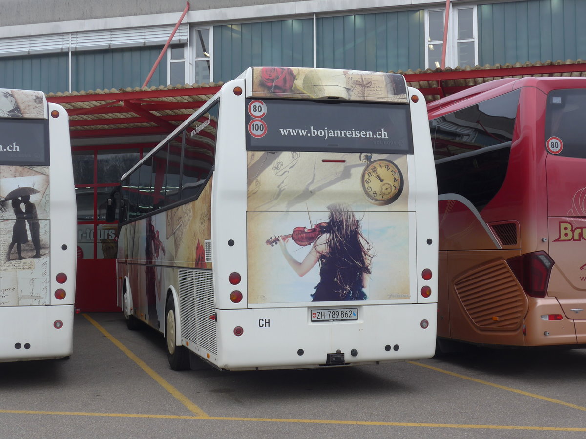 (189'589) - Bojan, Glattbrugg - ZH 789'682 - Bova am 19. M�rz 2018 in Kloten, EvoBus