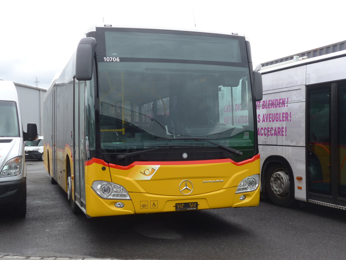 (189'830) - CarPostal Ouest - (VD 613'445) - Mercedes am 1. April 2018 in Kerzers, Interbus