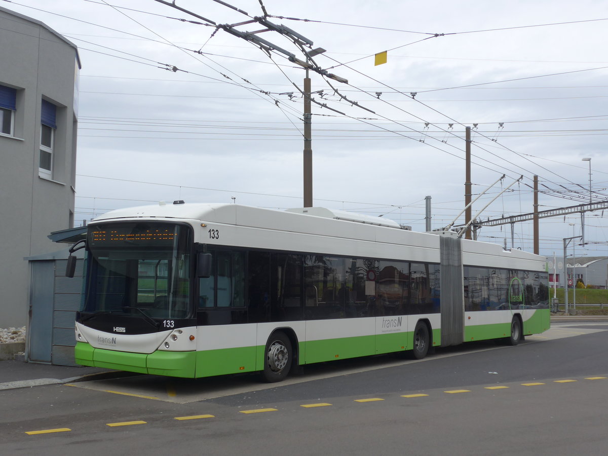 (189'989) - transN, La Chaux-de-Fonds - Nr. 133 - Hess/Hess Gelenktrolleybus (ex TN Neuch�tel Nr. 133) am 2. April 2018 beim Bahnhof Marin-Epagnier