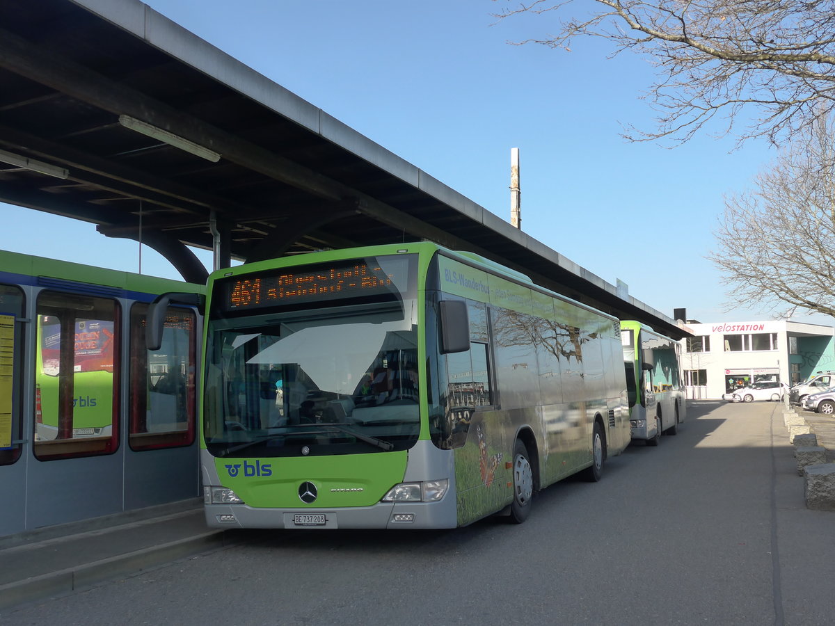 (190'008) - Busland, Burgdorf - Nr. 208/BE 737'208 - Mercedes am 7. April 2018 beim Bahnhof Burgdorf