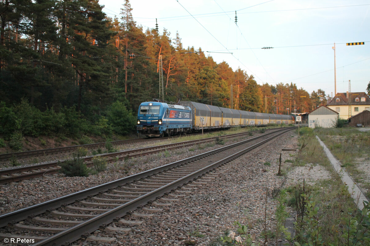 192 016 mit ein ARS Altmannzug bei der durchfahrt in Ochenbruck in Richtung Nürnberg. 12.09.23