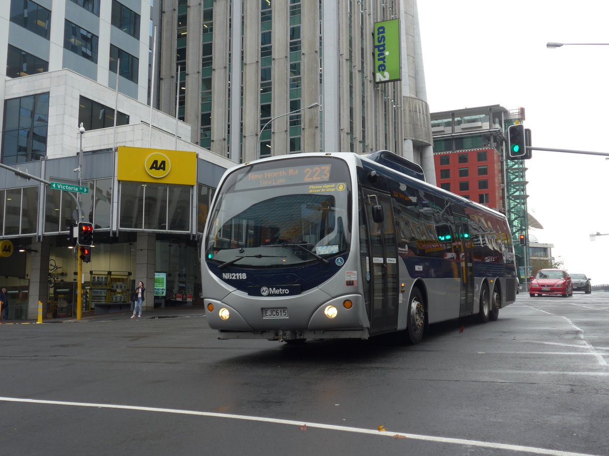 (192'134) - AT Metro, Auckland - Nr. NB2118/EJC615 - Scania/Designline am 30. April 2018 in Auckland