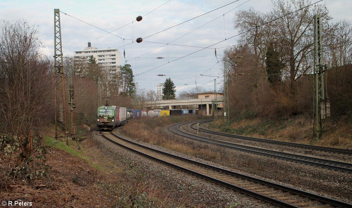 193 234-2  OFFROAD  mit KLV bei der Einfahrt in Rangierbahnhof Nürnberg. 17.02.24