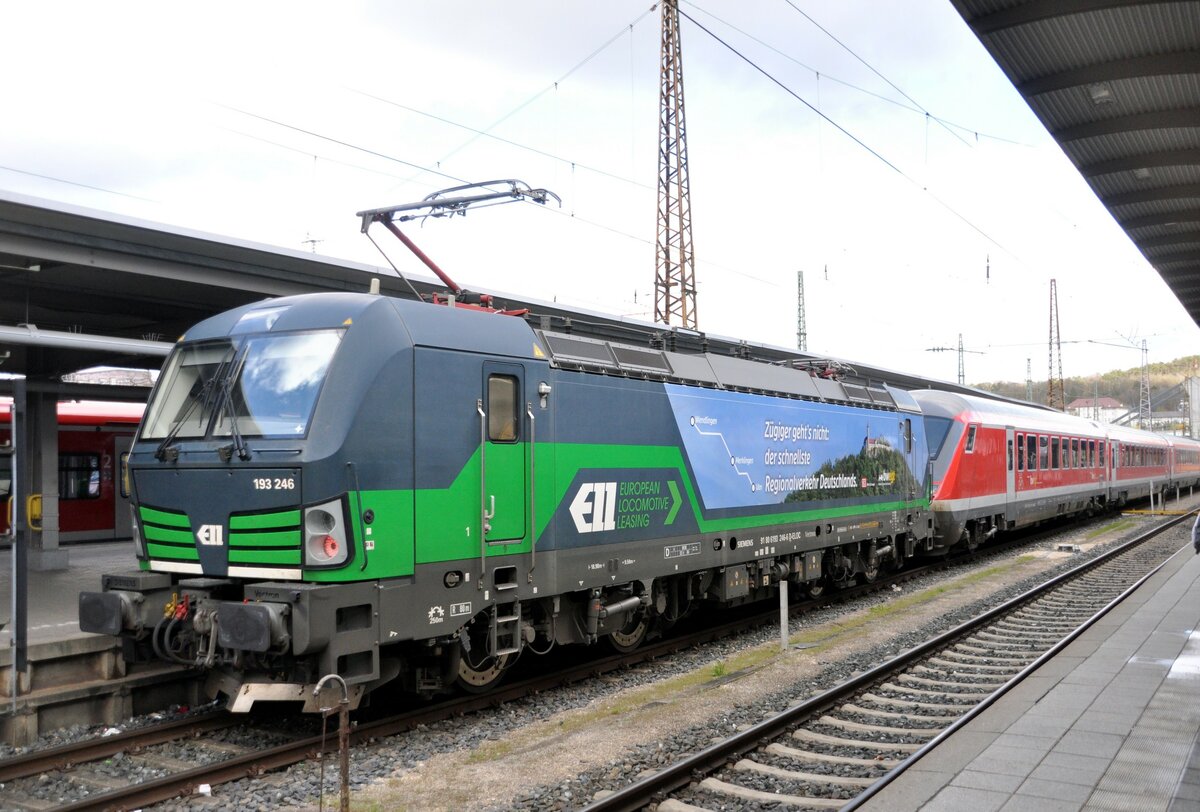 193 246 mit IRE 200 in Ulm am 31.03.2023.