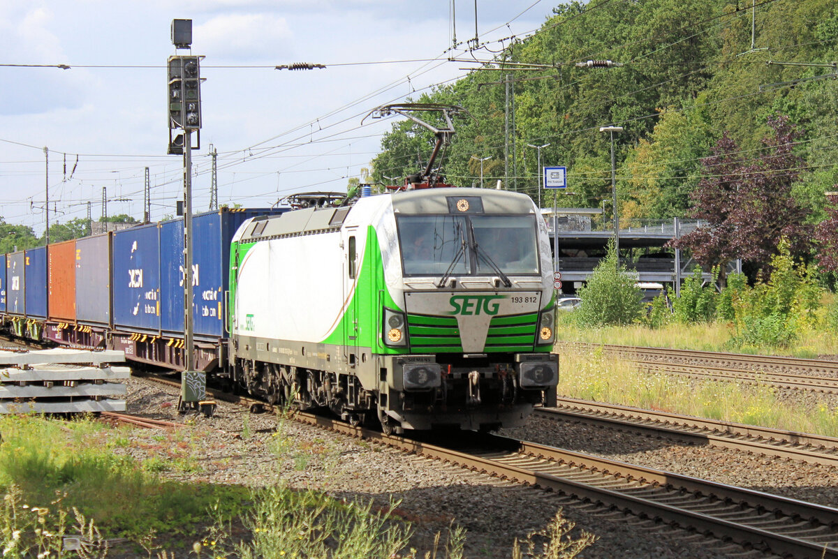 193 812 SETG mit Seekisten am Haken. Tostedt, 06.08.2026.