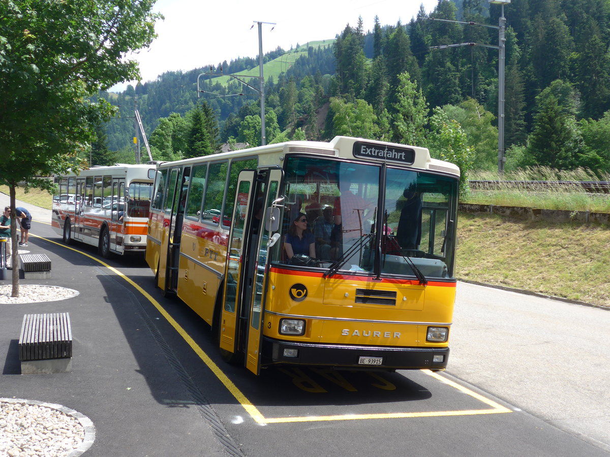 (193'724) - Kolb, Grasswil - Nr. 3/BE 93'915 - Saurer/R&J (ex Schmocker, Stechelberg Nr. 3; ex Nr. 1; ex Gertsch, Stechelberg Nr. 1) am 3. Juni 2018 in Trubschachen, Kambly