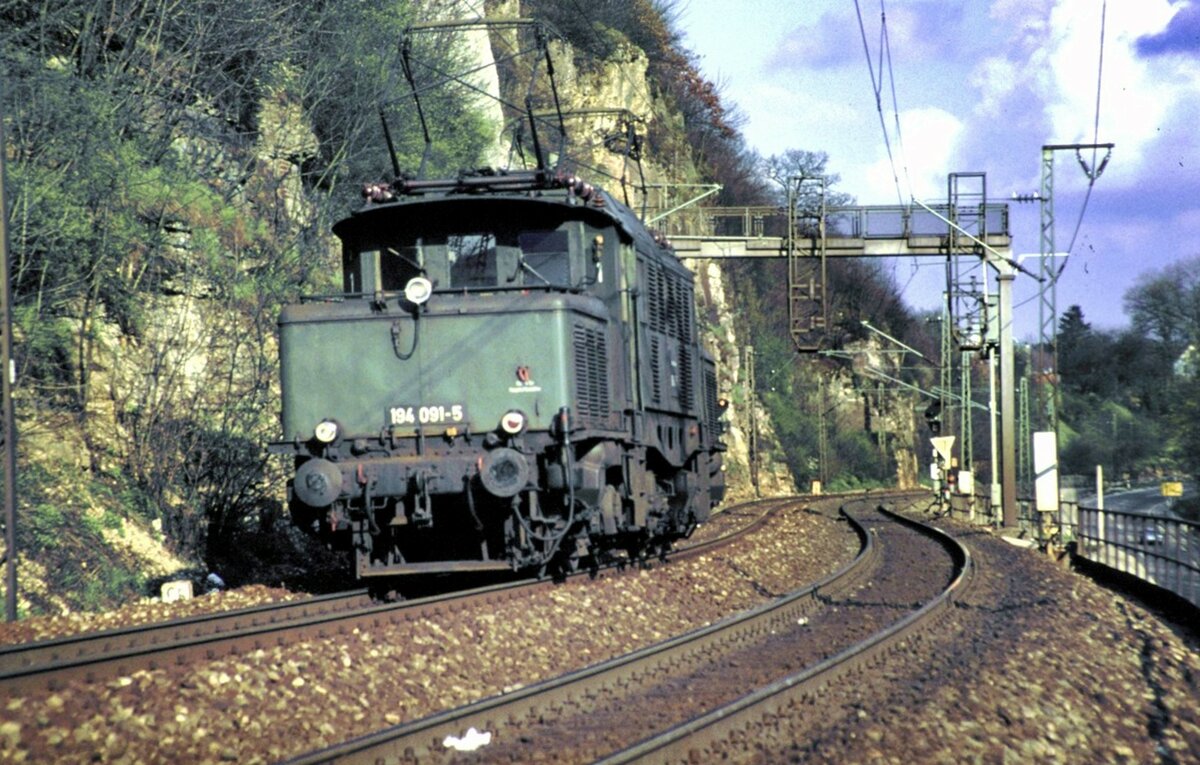 194 091-5 kehrt vom Schubdienst zur�ck am 07.05.1982.